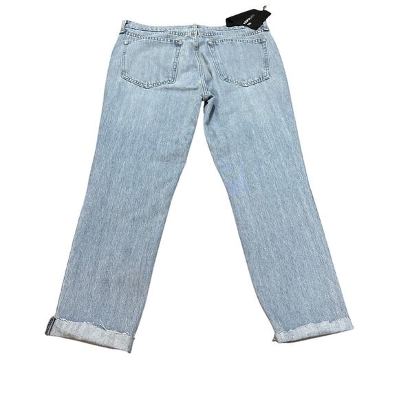 Askk New York Distressed Cropped High Rise Light Wash Jeans Size 28 New NWT - Picture 3 of 8